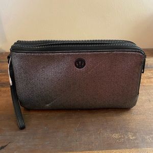 Lululemon Double Up Pouch Keychain Wallet